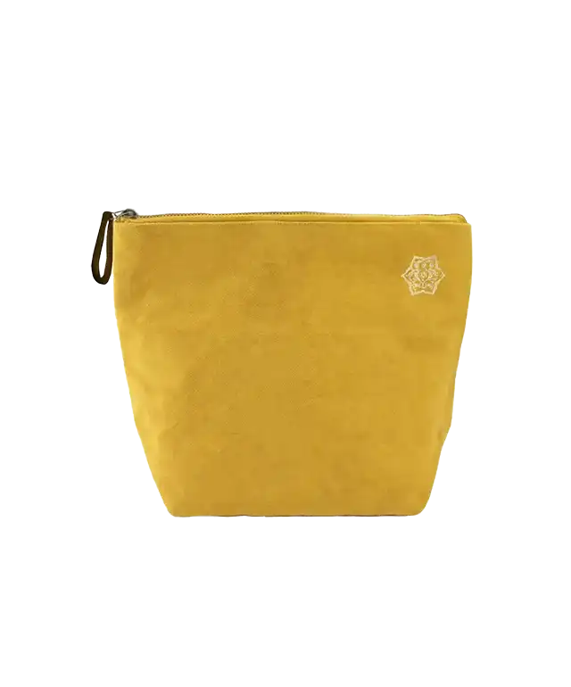 Trousse de toilette en toile de coton Shade coloris safran, fond blanc uni