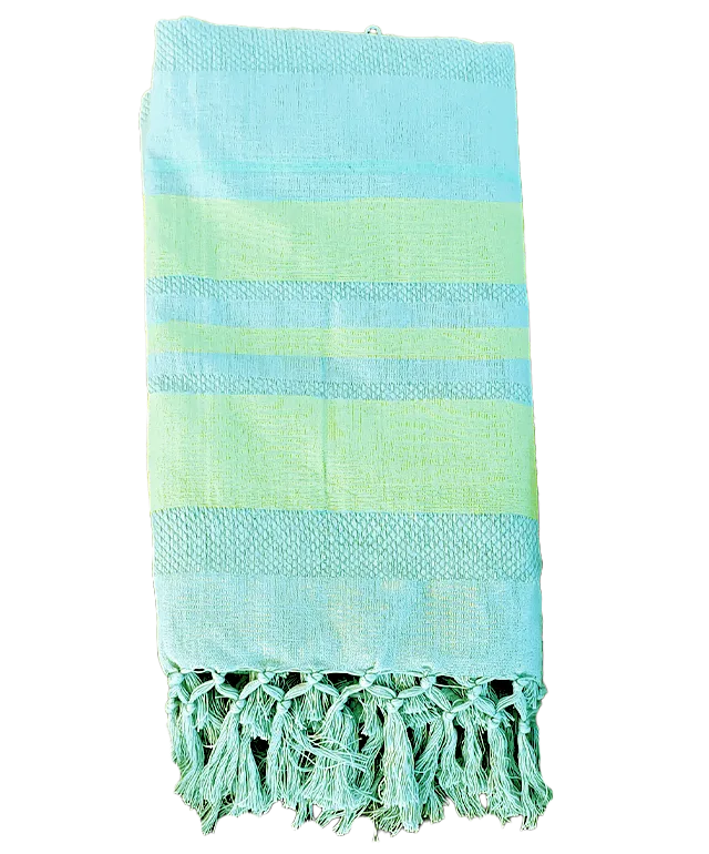 Close-up of the turquoise organic cotton fouta with knotted fringes, placed on a yellow striped fouta.