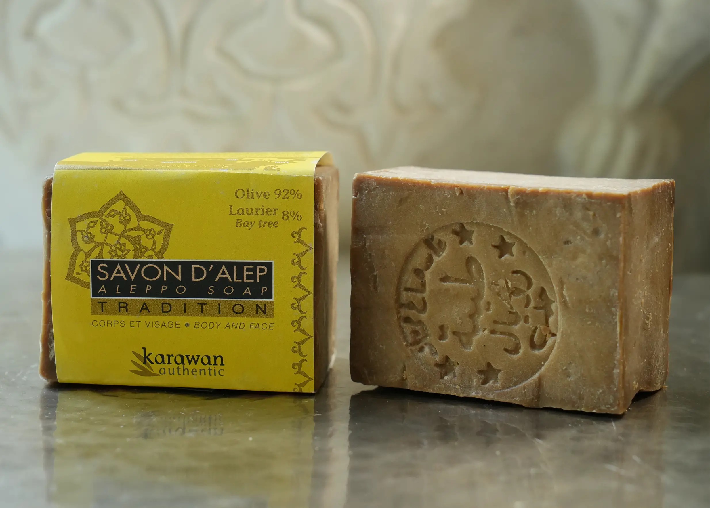 Savon d'Alep tradition olive et laurier en bandeau, soin du corps et du visage