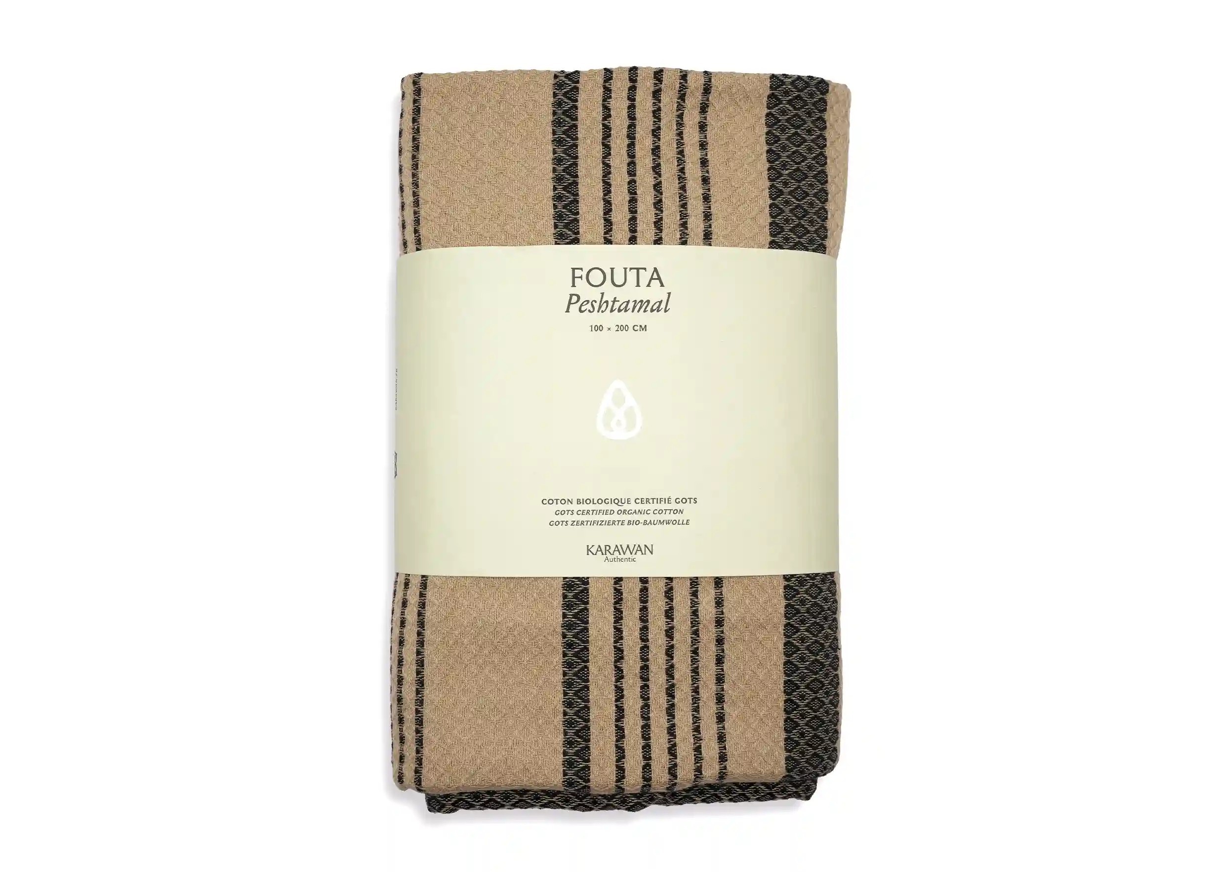 Fouta coton bio cendre Sand, photo prise en packshot avec bandeau packaging