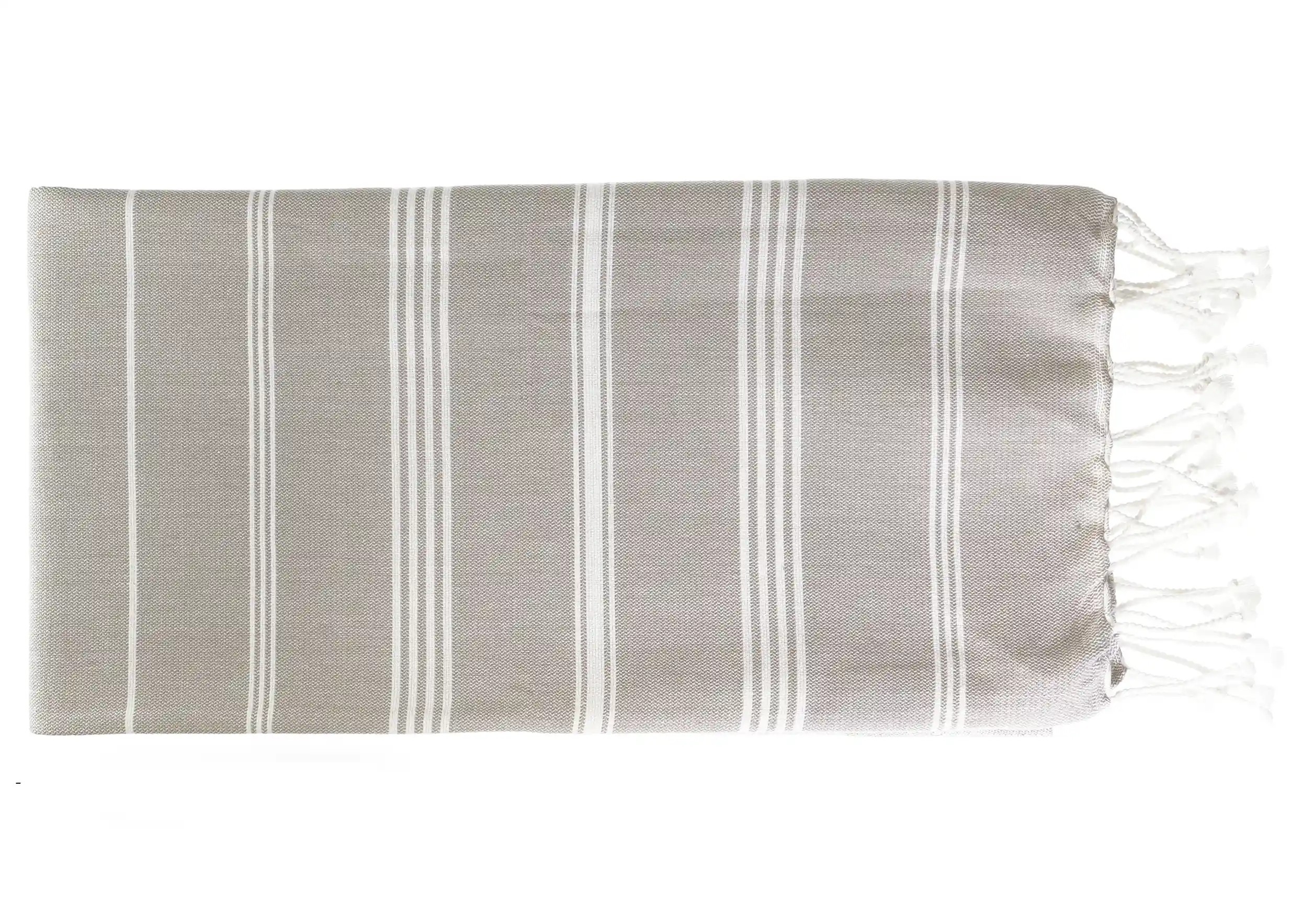 Fouta coton bio taupe de la collection Hammam, photo prise en packshot Fouta coton bio taupe de la collection Hammam, photo prise en packshot