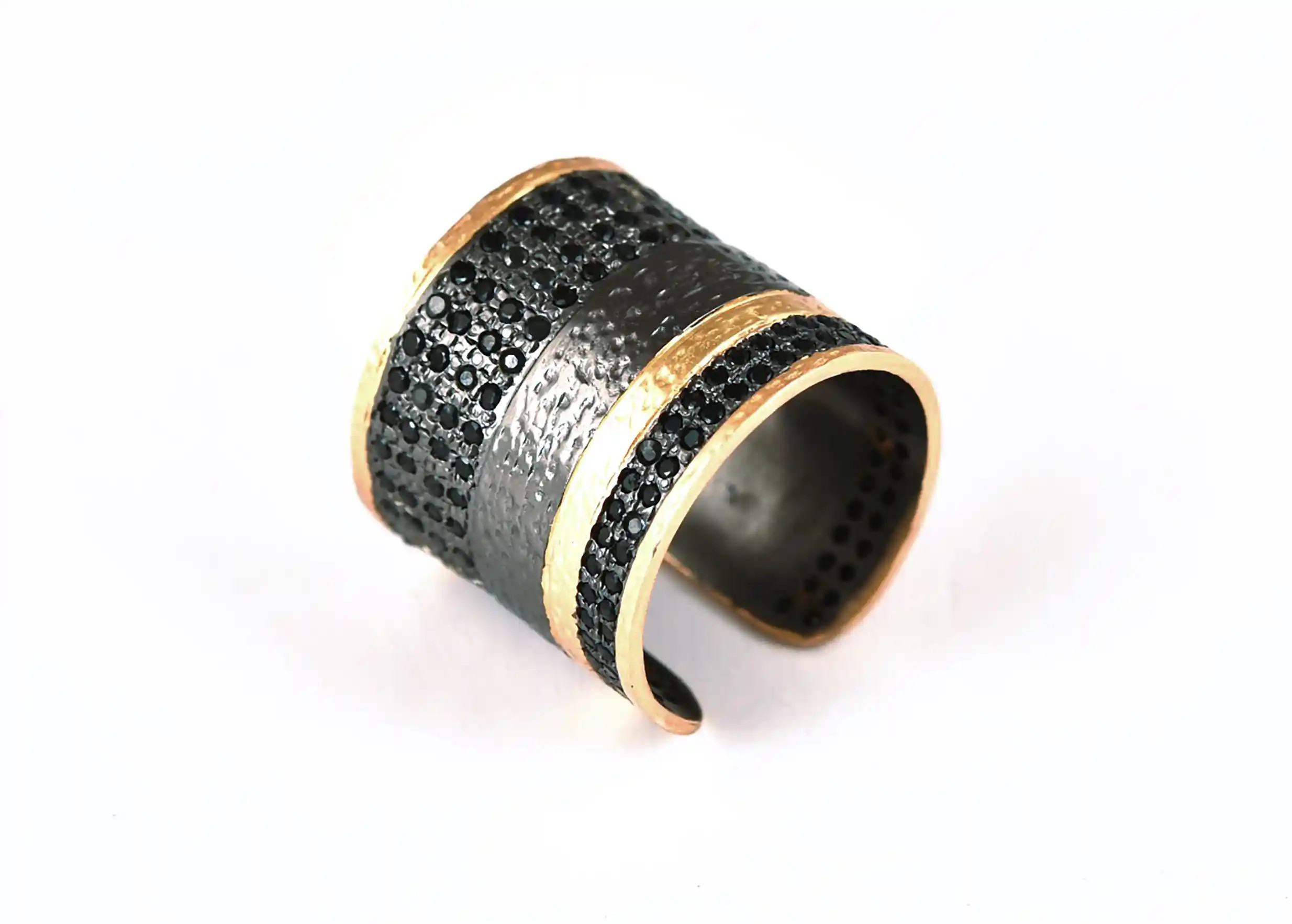 Adjustable ring in brass and zirconium Dawn of Time, hammered textures and inlaid bands