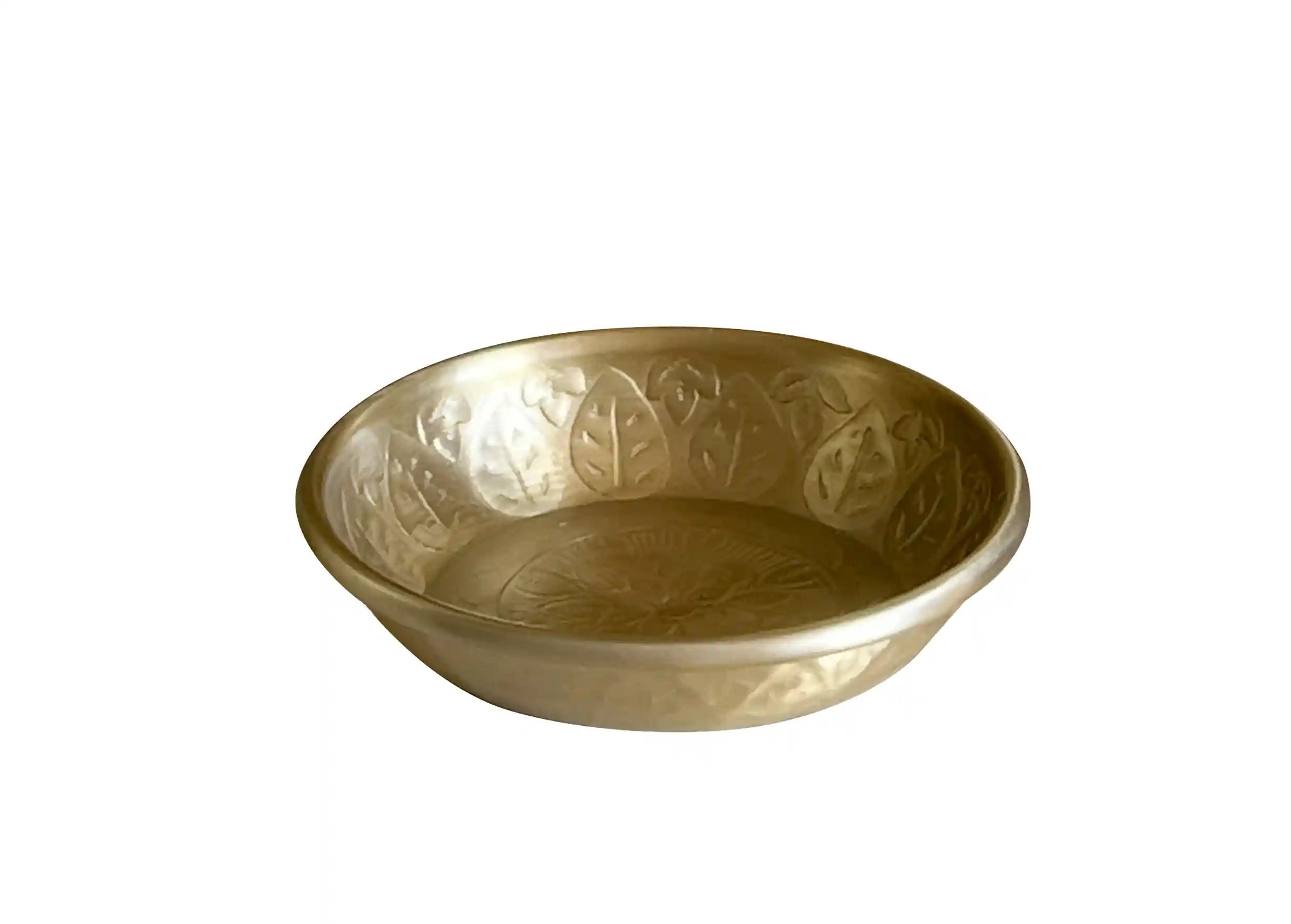 Gold-plated aluminium dish, engraved finish, by Karawan authentic, on a white background