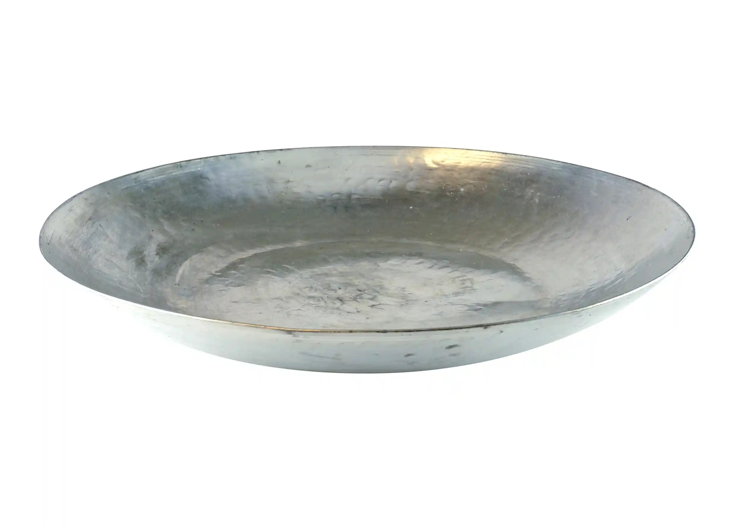 Plat en cuivre étamé Luna, fait main, sur fond blanc