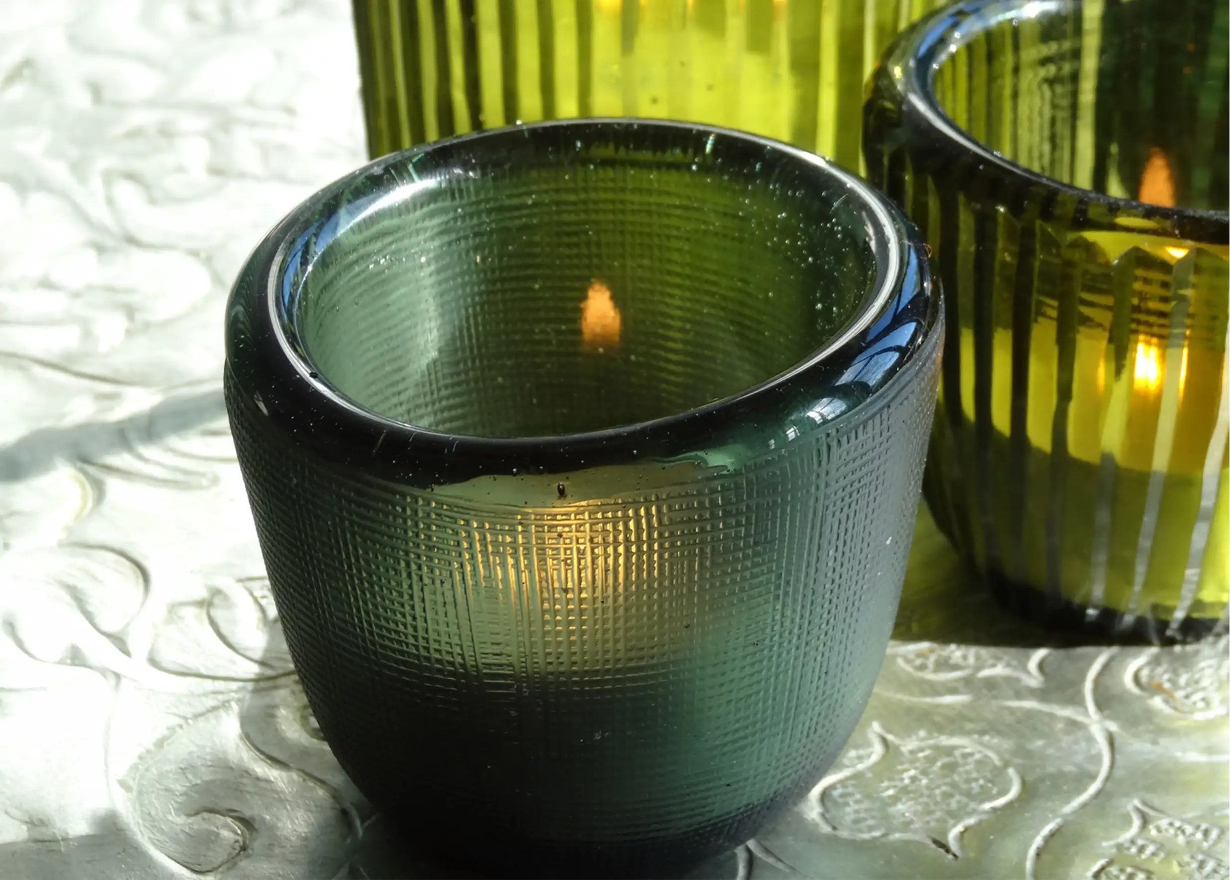 Uno glass candle jar