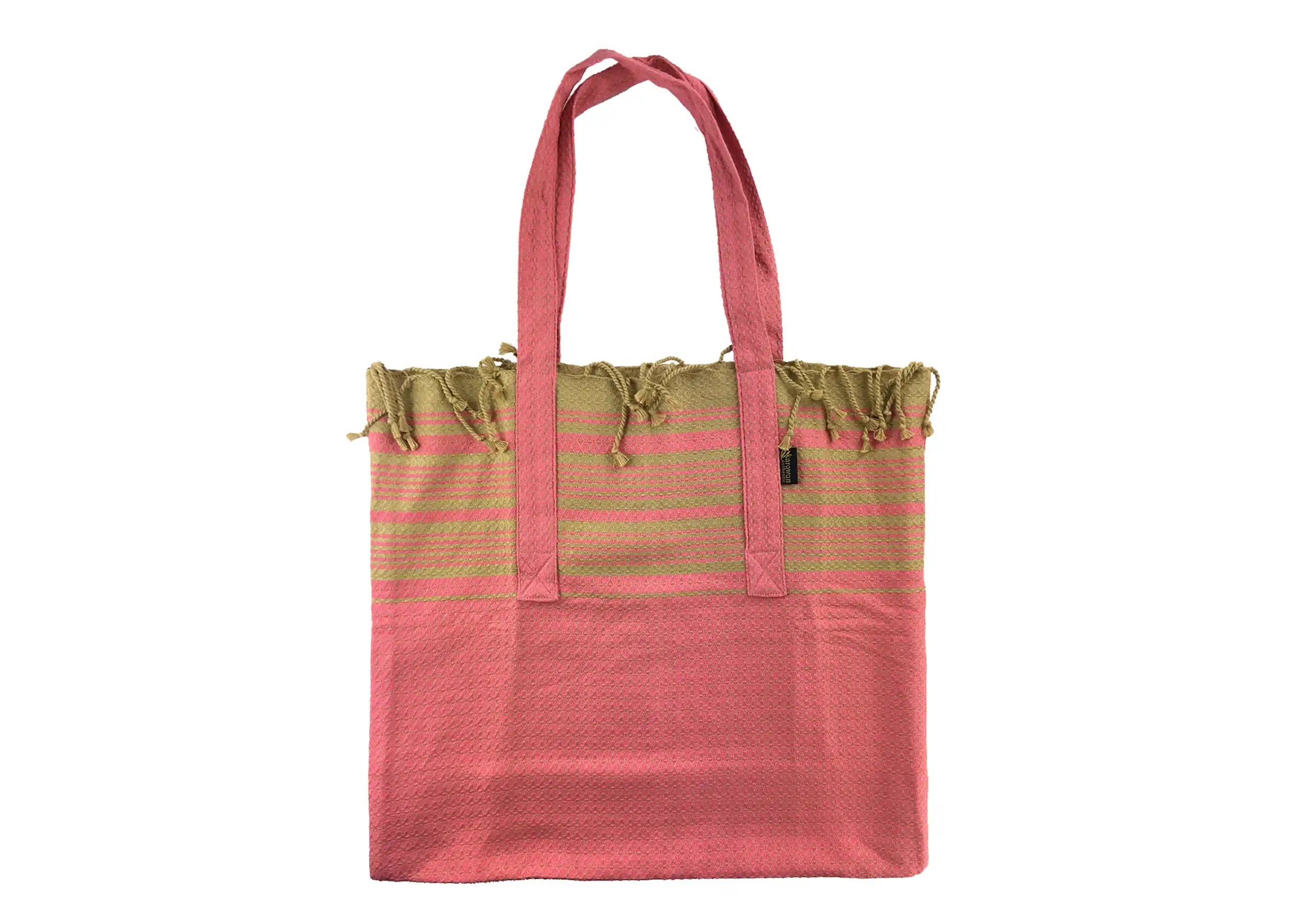 Foutabag in Indian pink organic cotton on a cut-out background