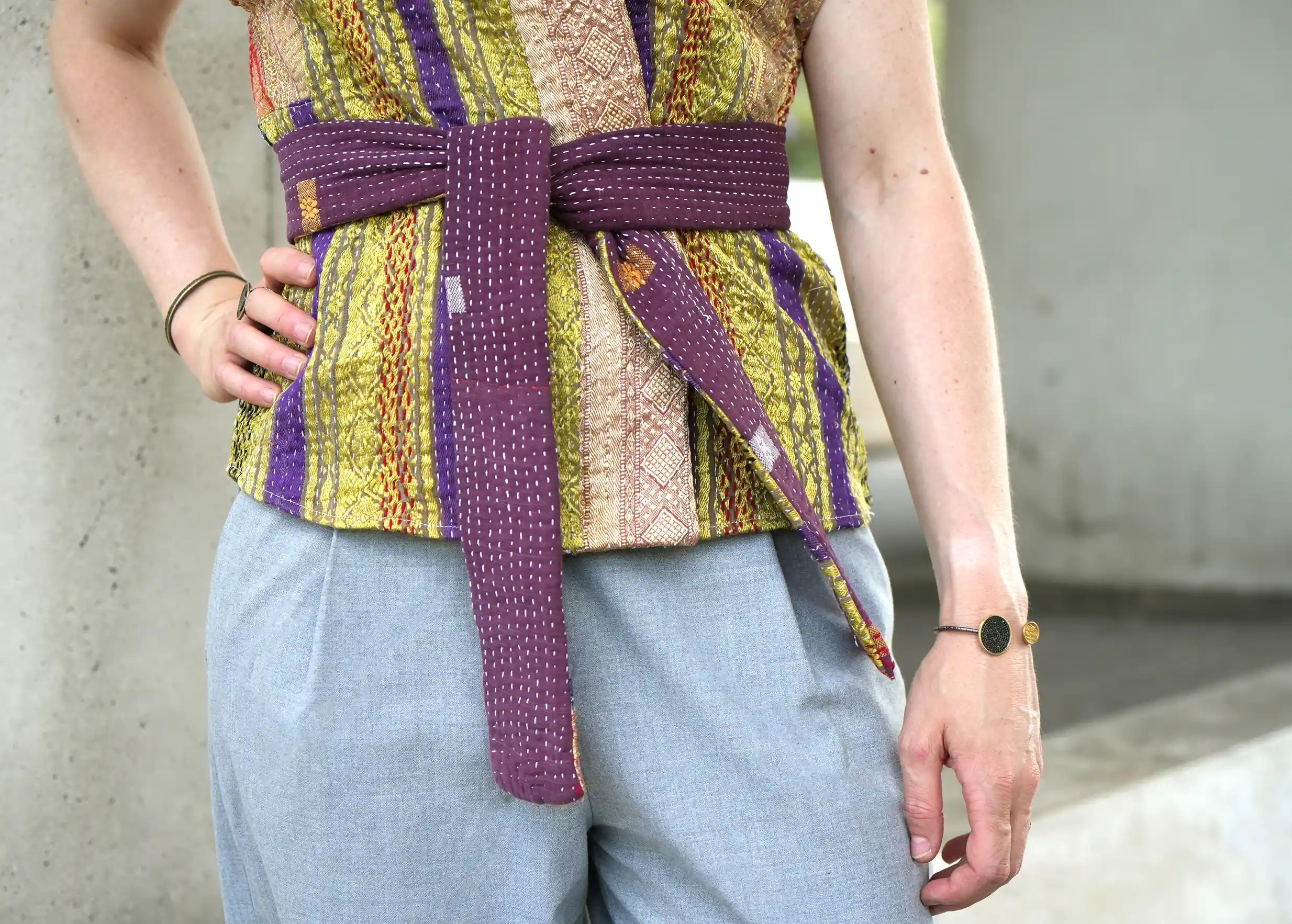 Zoom on the waistband of the Karawan quilted cotton kimono