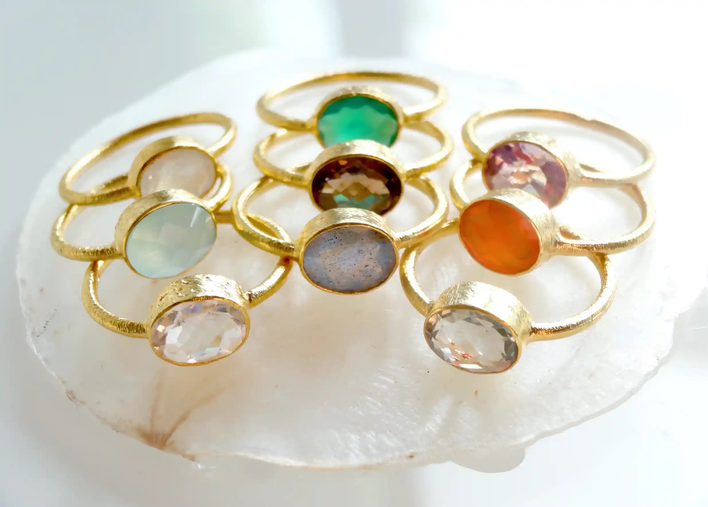 Focus on Yamuna's collection of gold-plated and 925 silver rings