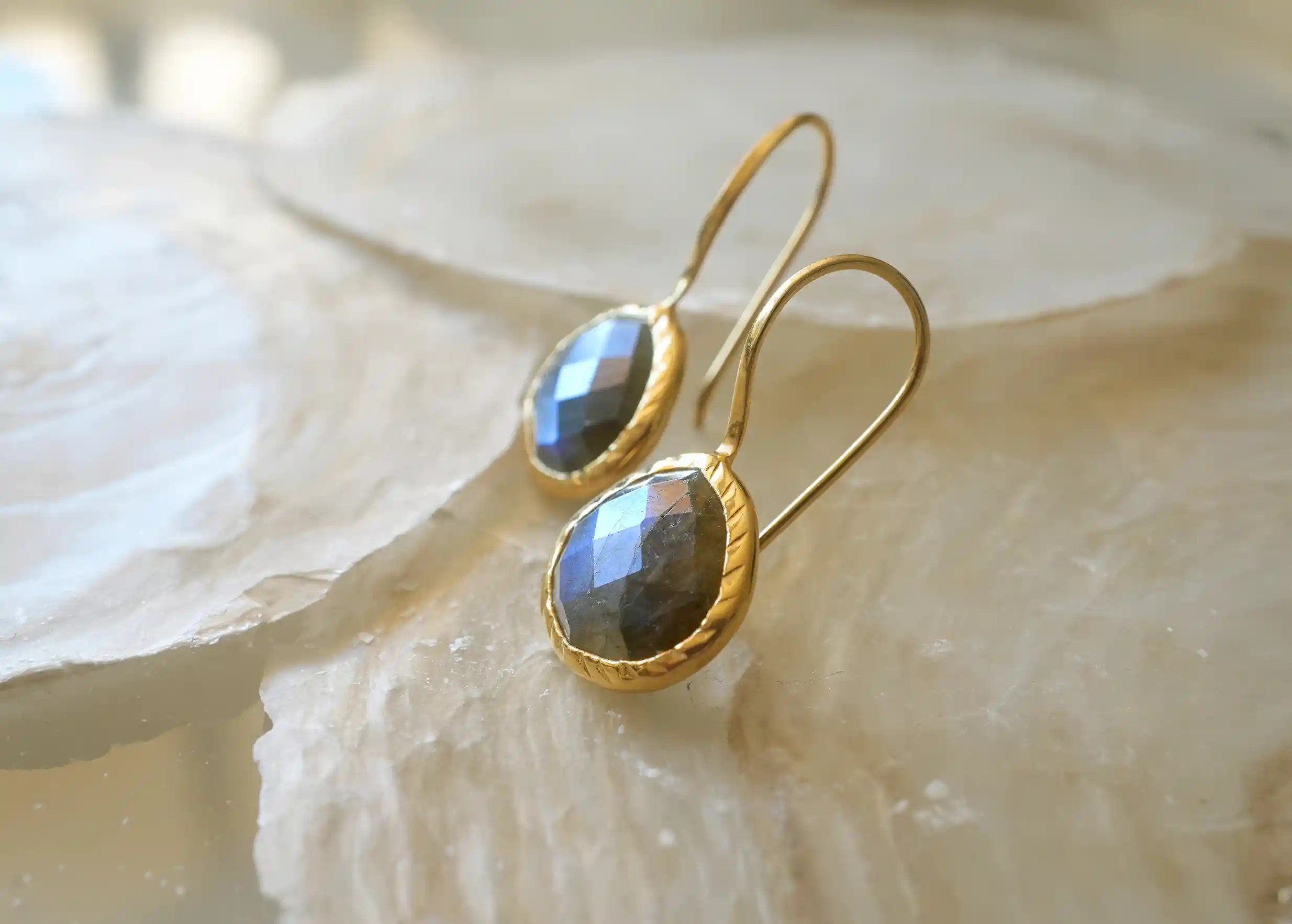 Gold-plated and 925 silver Drop earrings, Labradorite on a stone