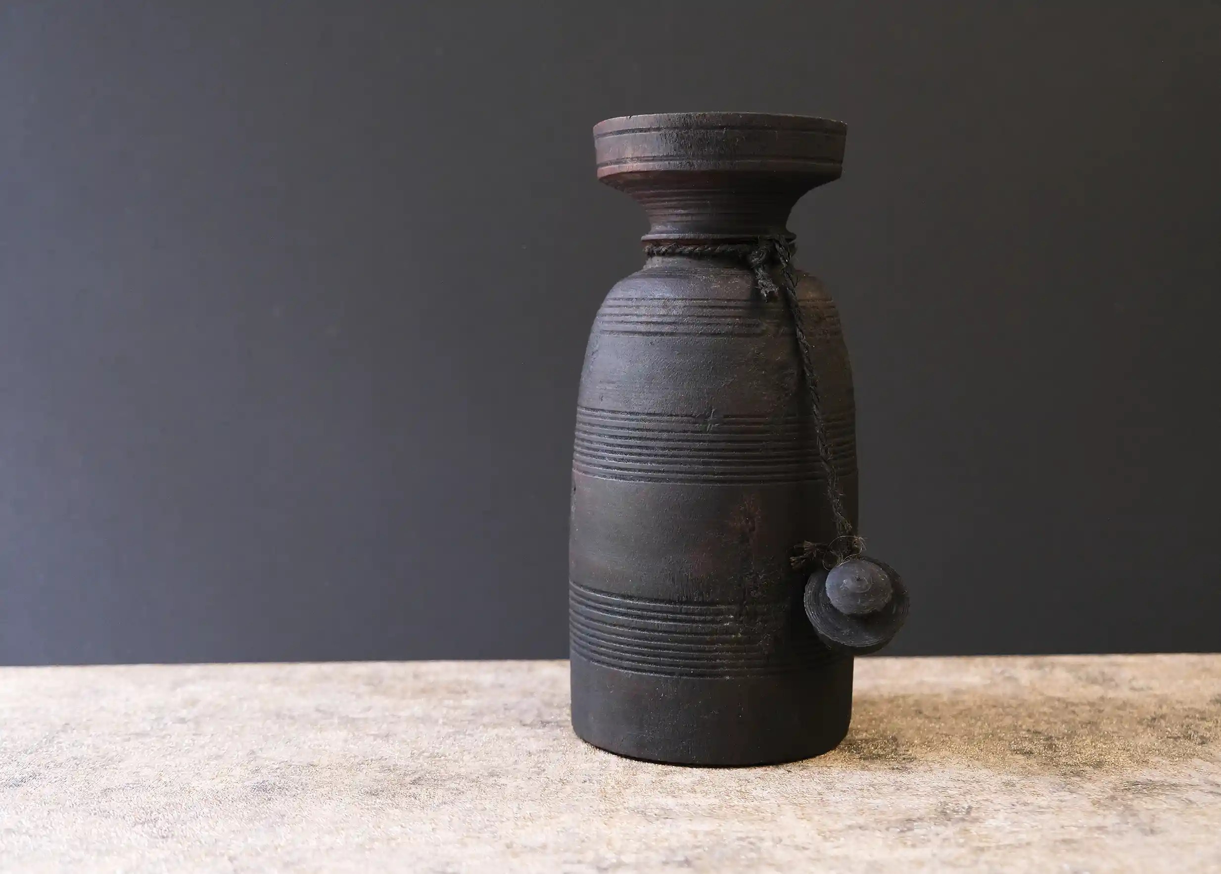 Pot en bois, à beurre de Yak de l'Himalaya modèle n°1, de la marque Karawan authentic