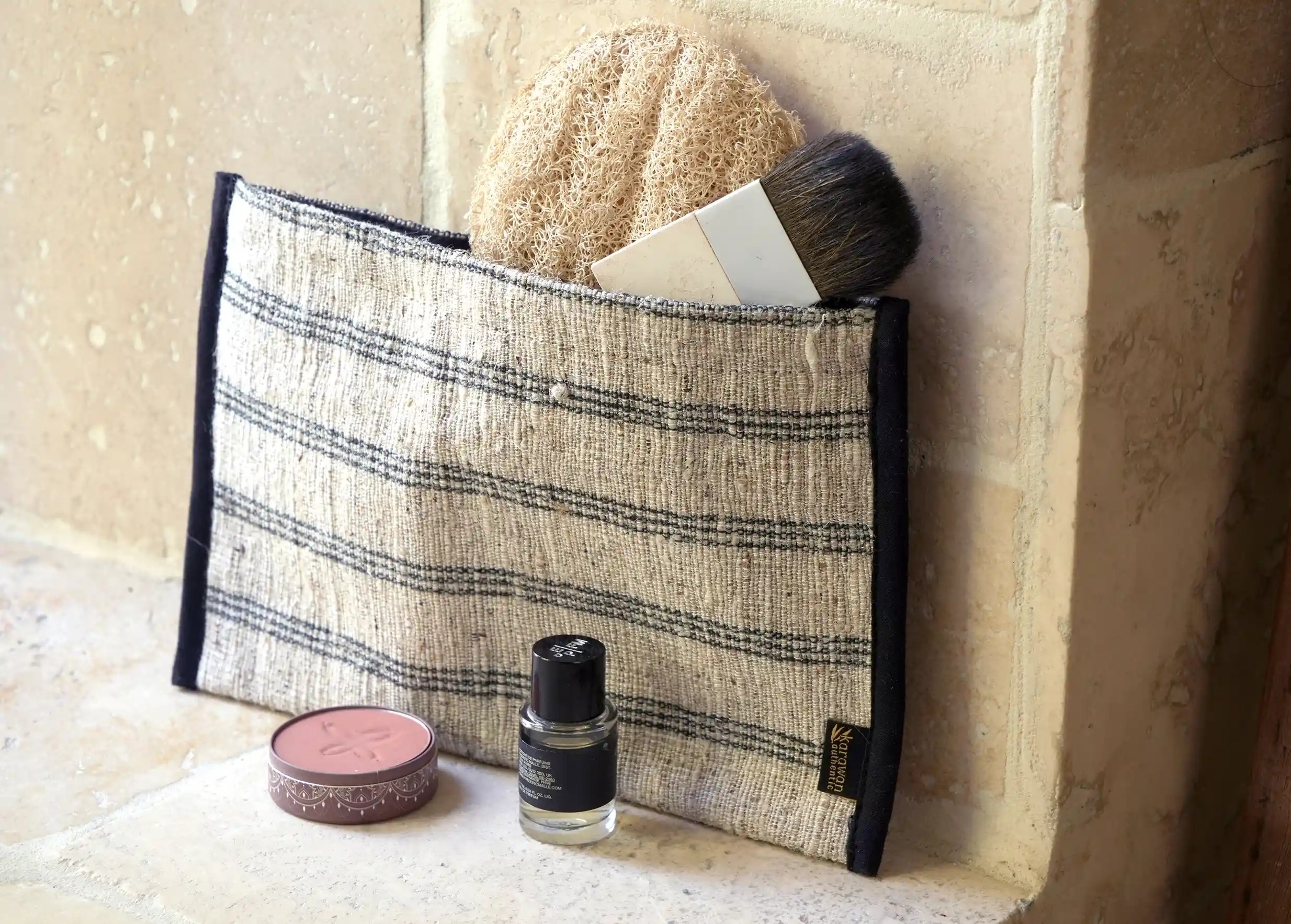 Pochette zip  en ortie de l'Himalaya et chanvre.