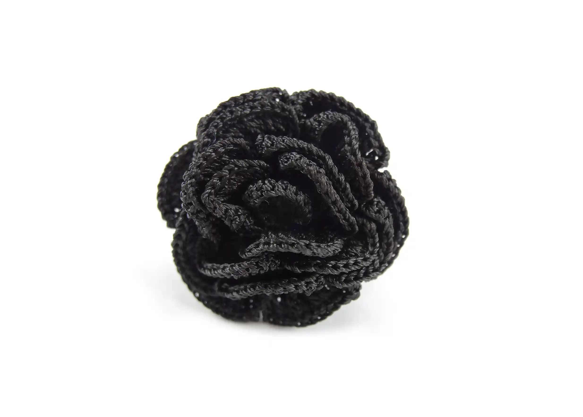 Bague en dentelle Beklis couleur noir carbone, vue de face, design floral torsadé