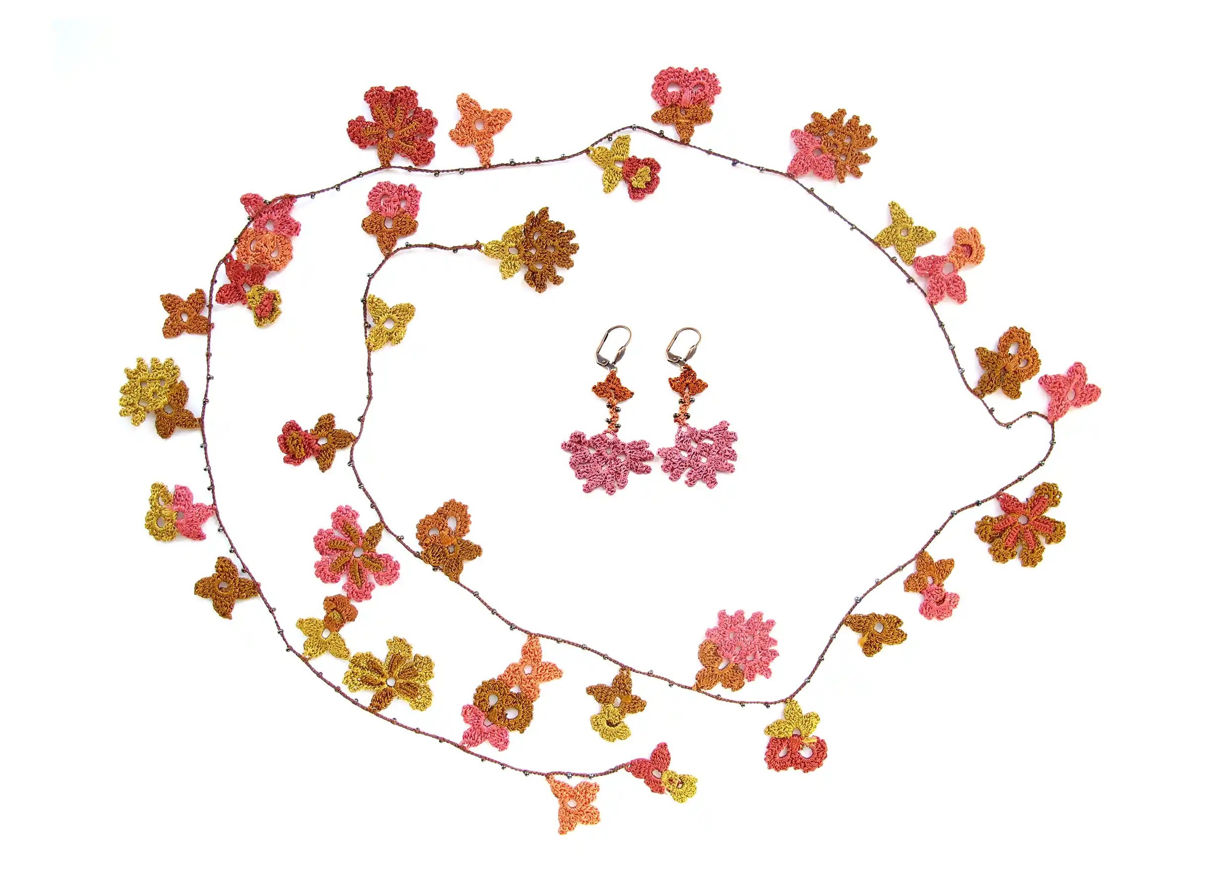 Kapadokya lace earrings, simple Autumn design, accompanied by a necklace from the same collection