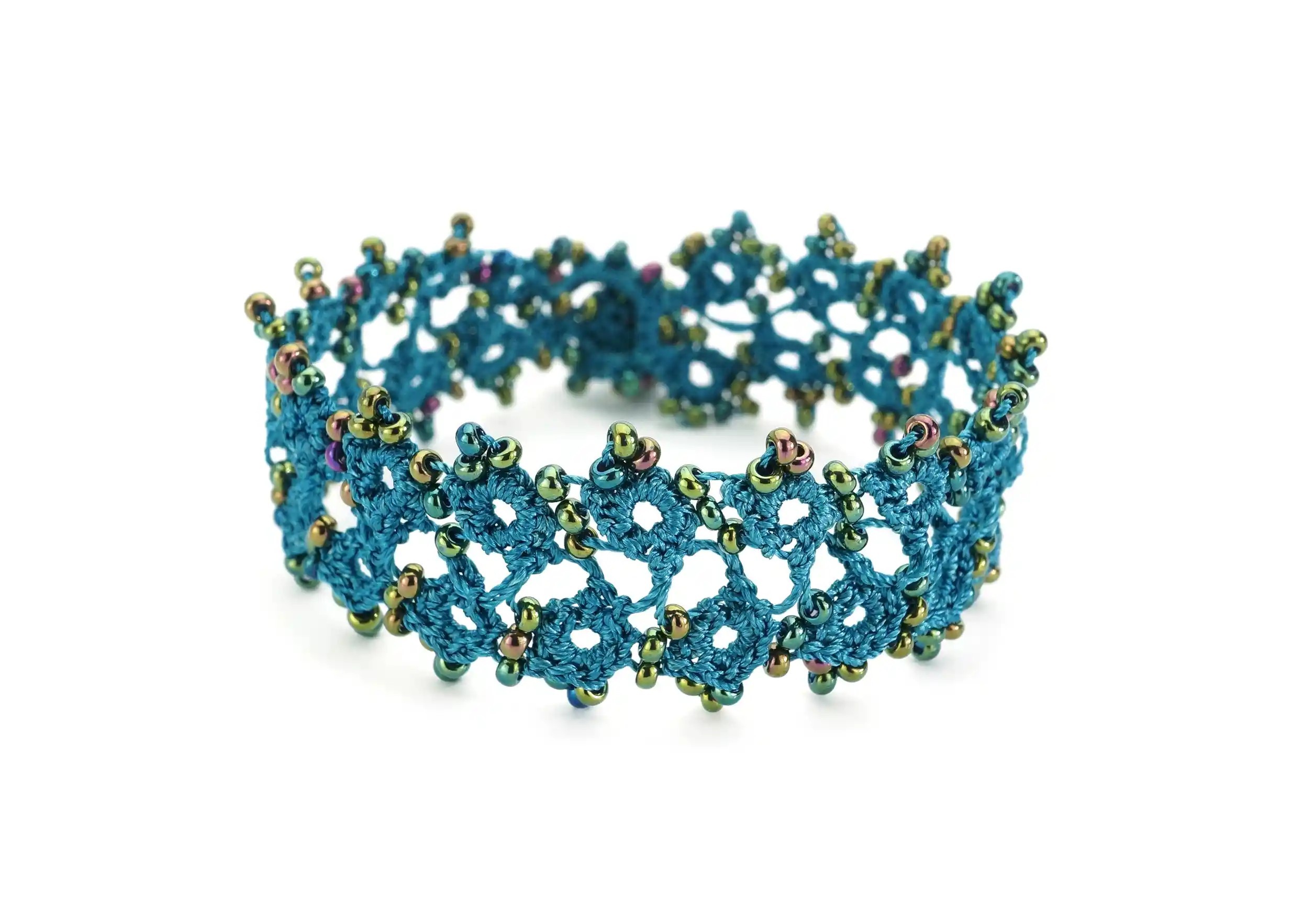 Husnu lace bracelet in Lagoon colour, adorned with multicoloured pearls