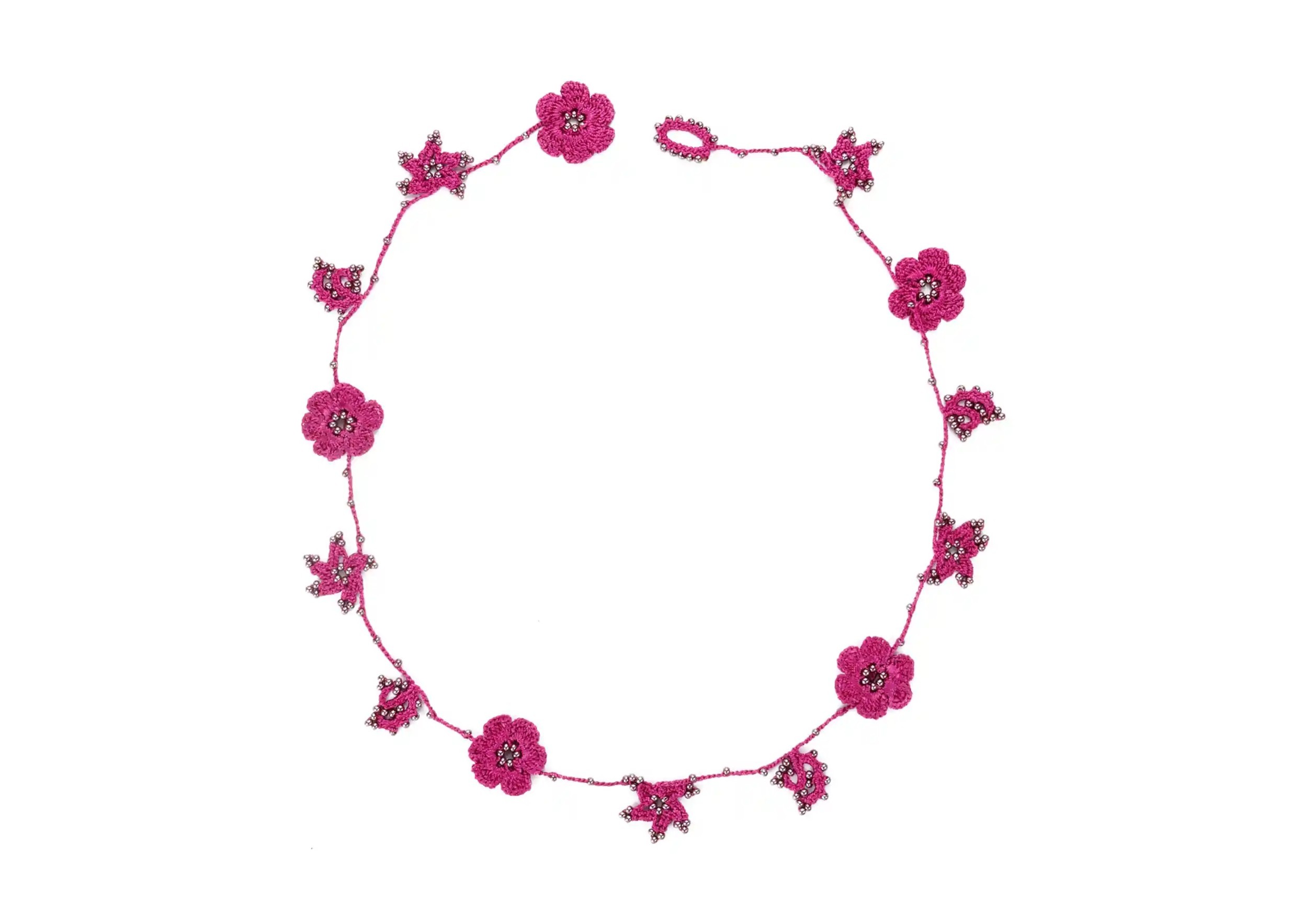 Bergamot-coloured choker from the Crystal range, delicate lace thread, arranged like a necklace