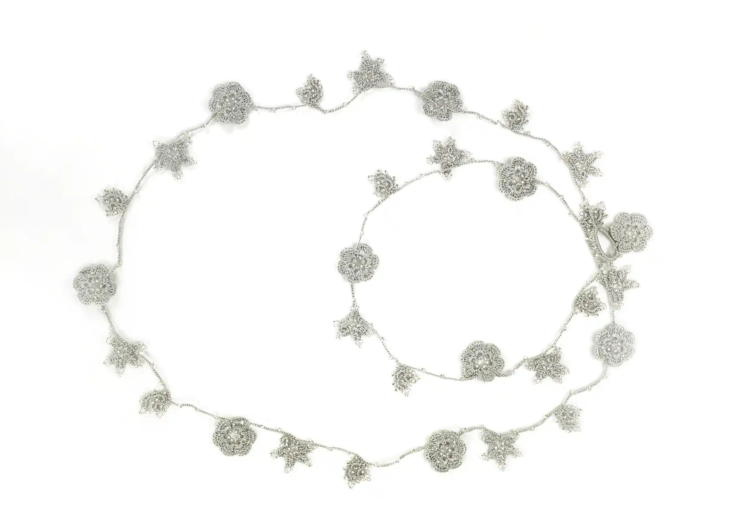 Sautoir dentelle en fil et perles, collection Crystal