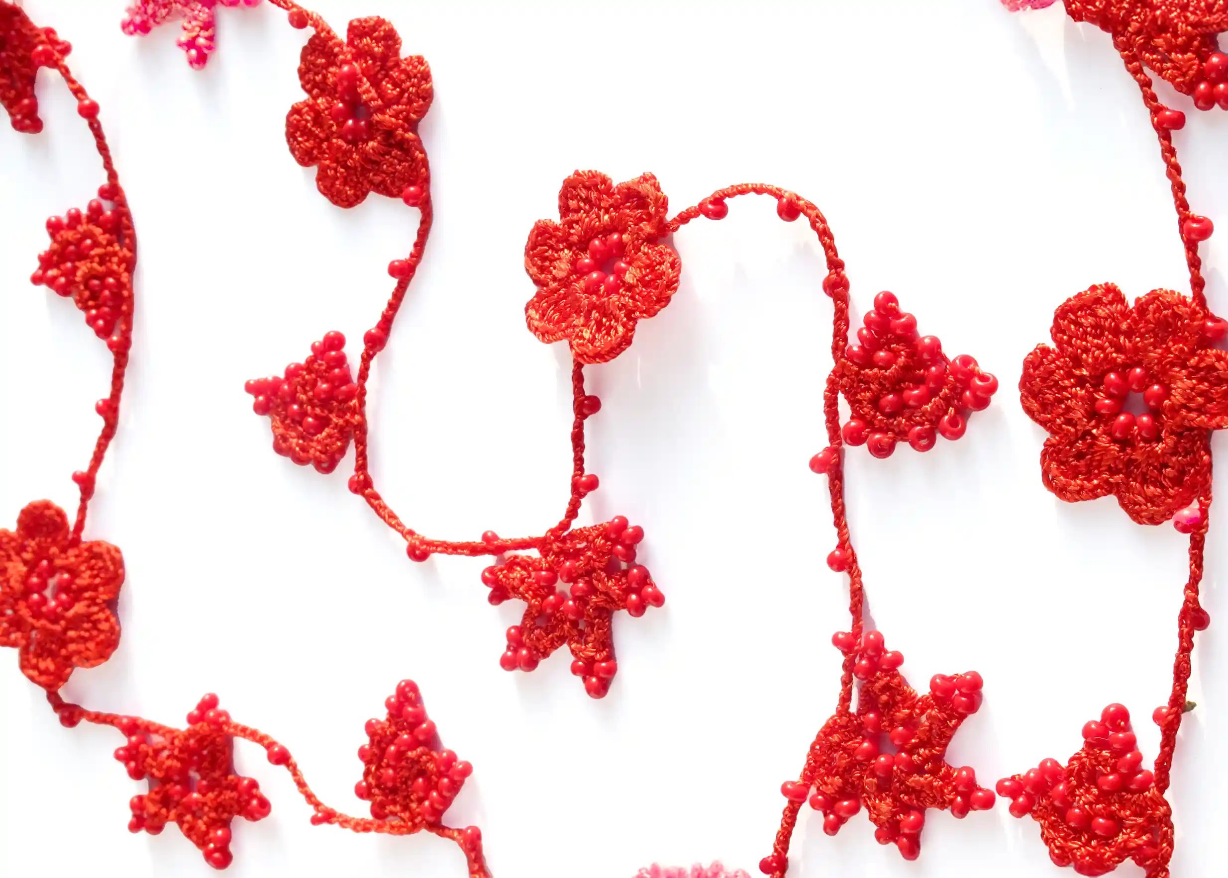 Sautoir dentelle en fil et perles, collection Crystal