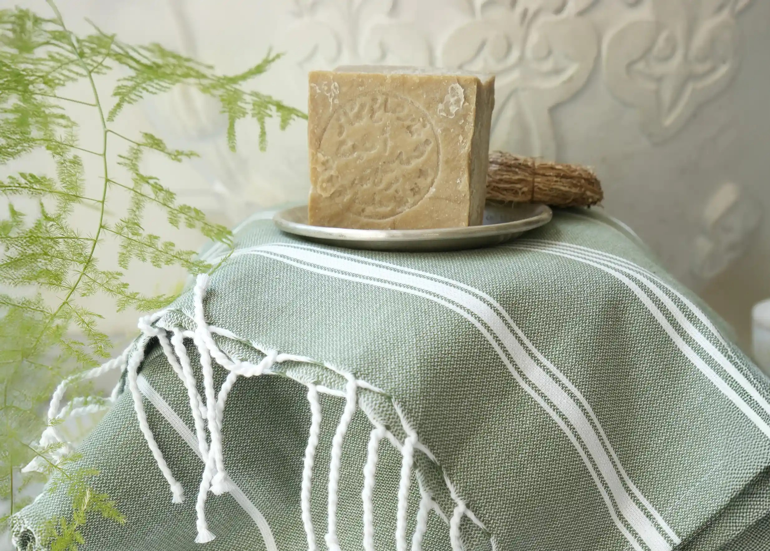 Fouta vert sapin en coton bio, collection Hammam Fouta vert sapin en coton bio, collection Hammam