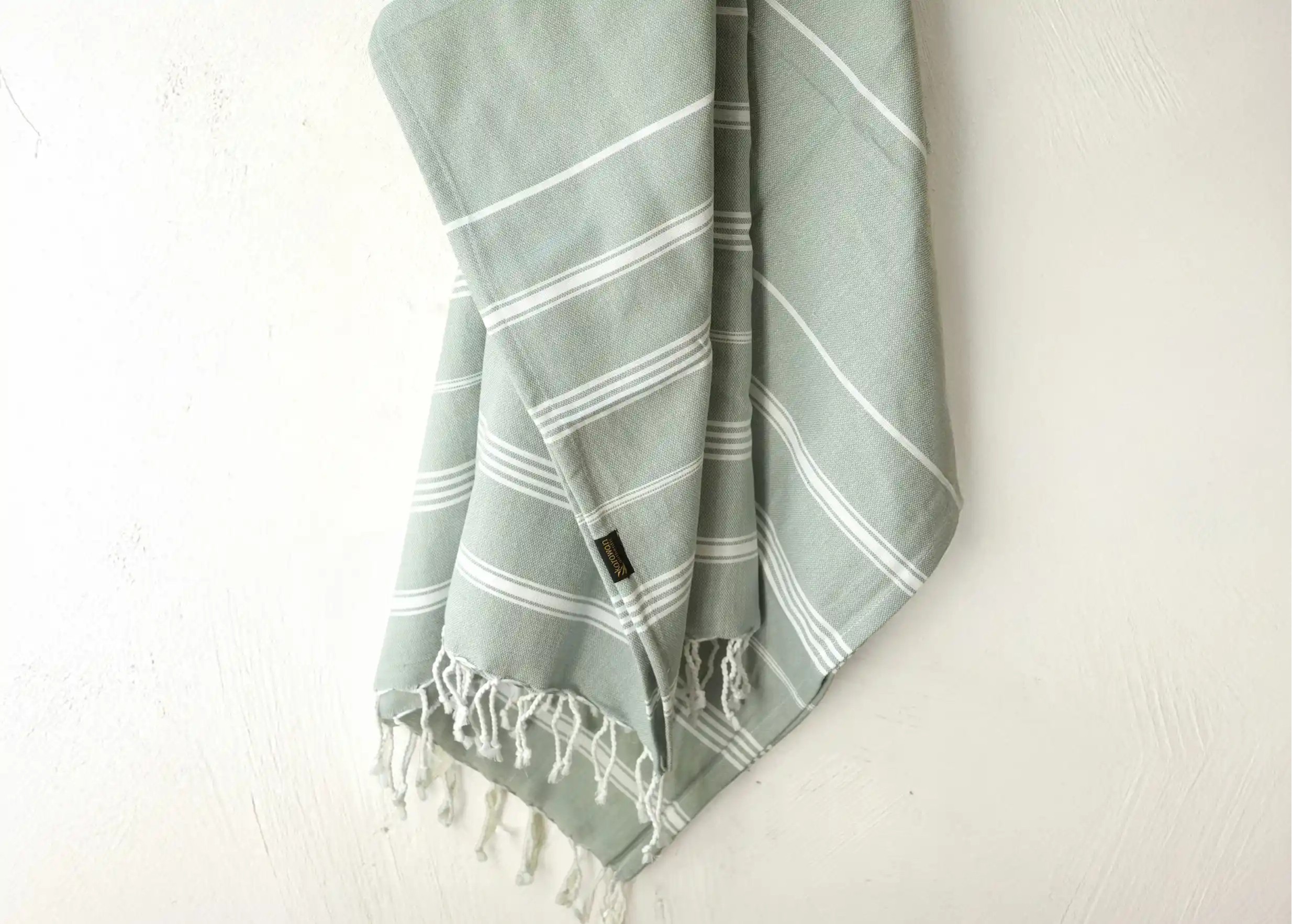 Fouta bleu eucalyptus en coton bio, collection Hammam Fouta bleu eucalyptus en coton bio, collection Hammam
