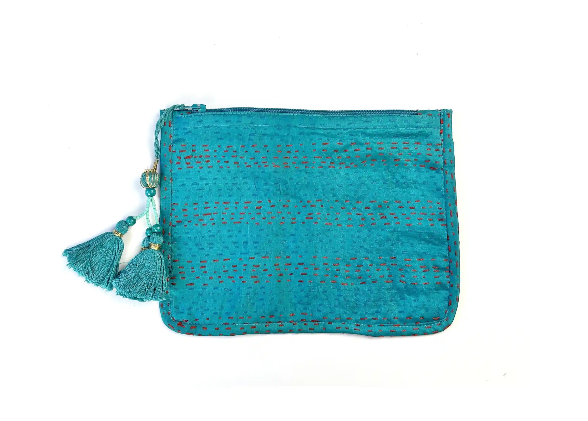 Handmade clutch bag in recycled kanta silk, model no. 01, with tassel, from the brand Karawan Authentic