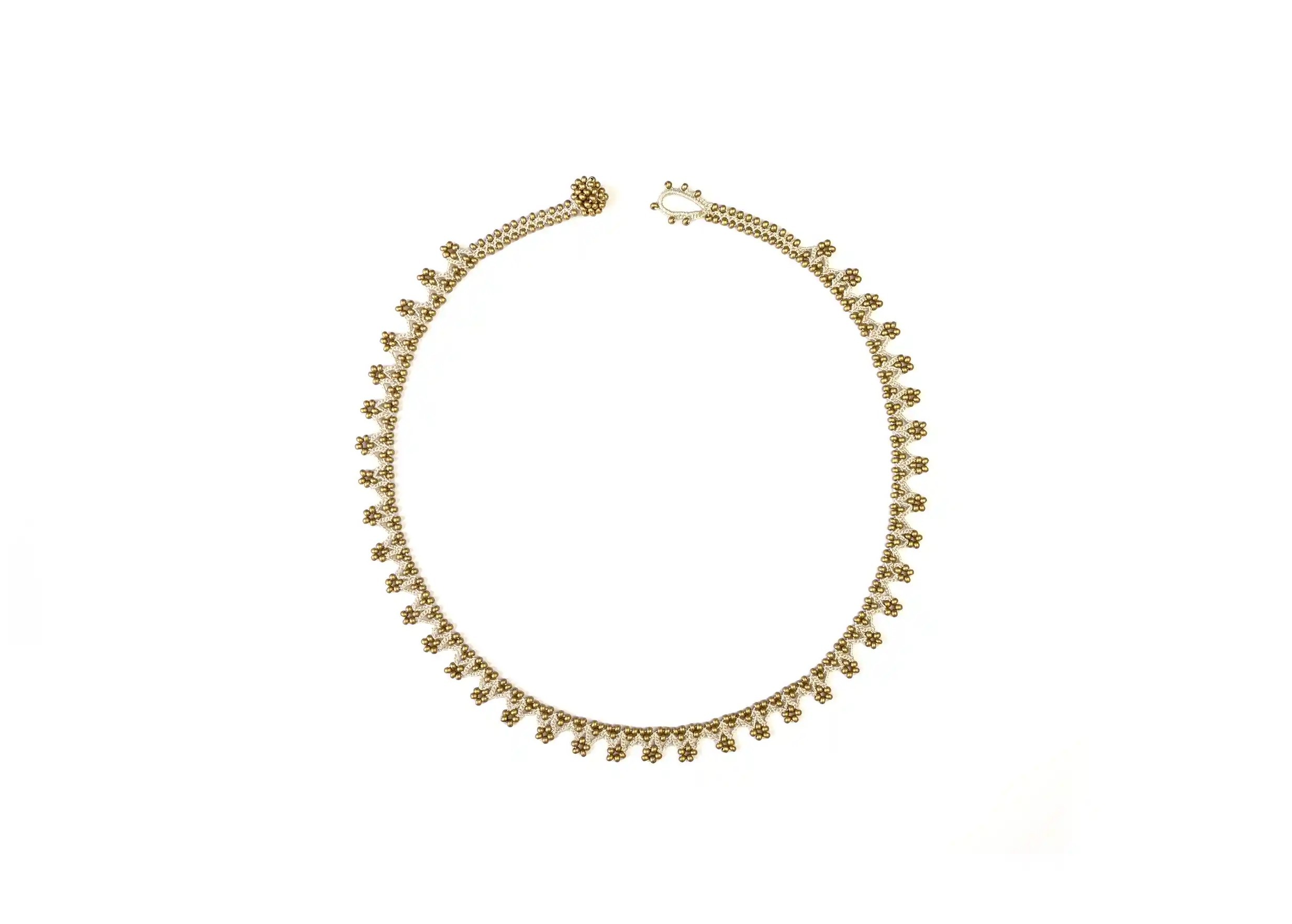 collier modèle 'Liana', coloris beige et or mat de la marque Karawan authentic