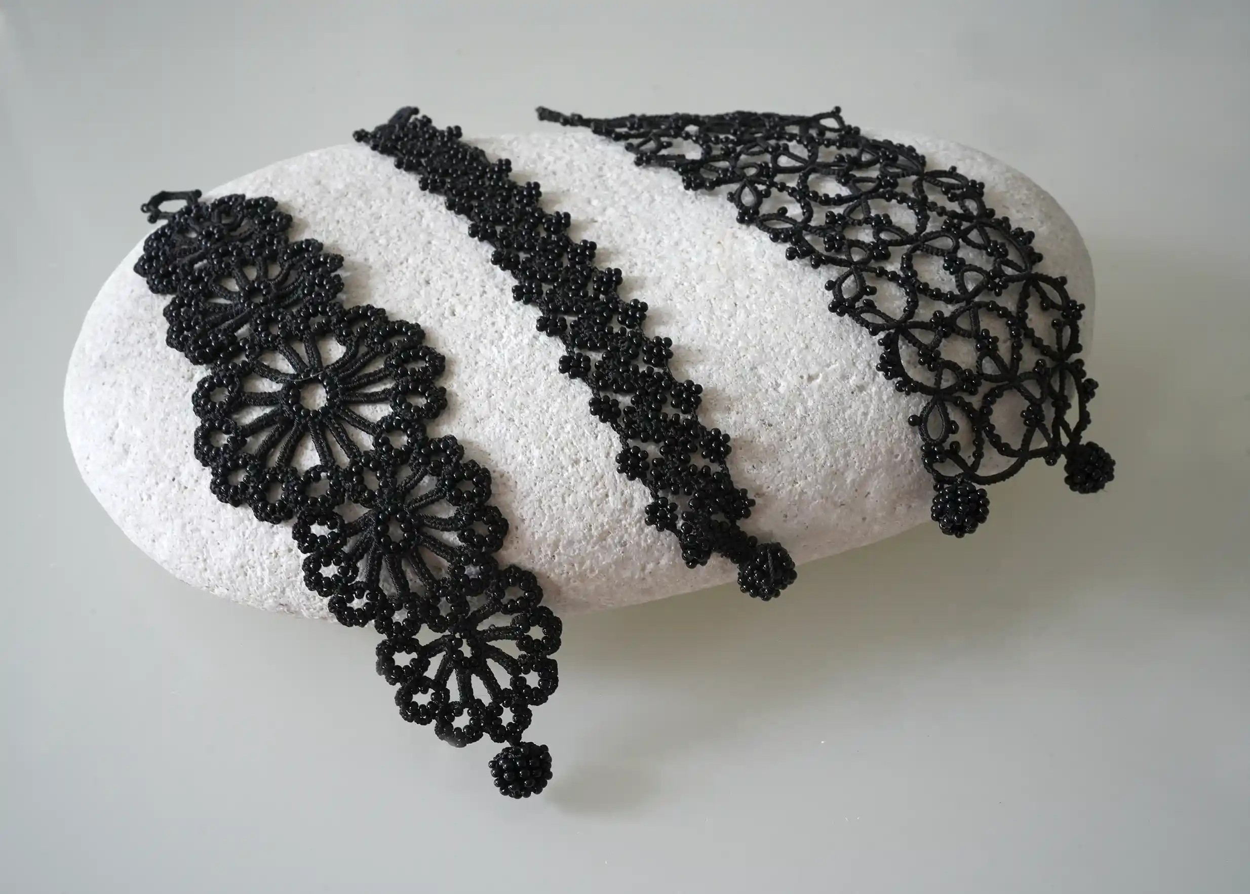 Lace bracelet set by Karawan