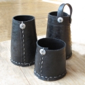 High pot with handles in recycled tyres