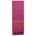 Fouta en coton biologique coloris FUSHIA. Tissage à plat et tissage nid d'abeille alternant rayures bicolores