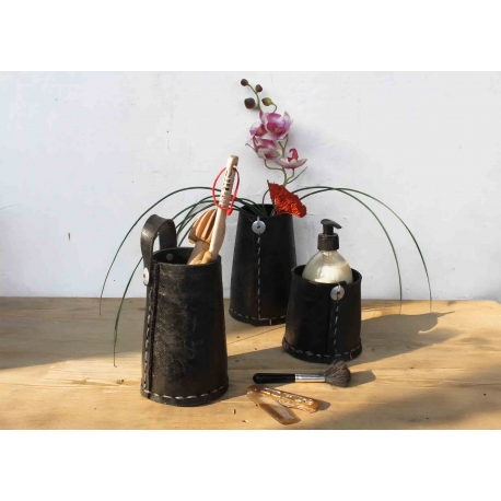 High pot with handles
