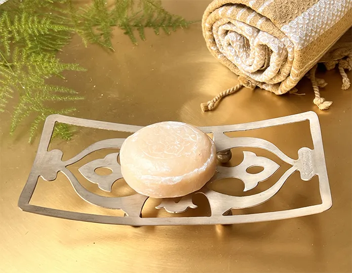 Porte savon en laiton Karawan